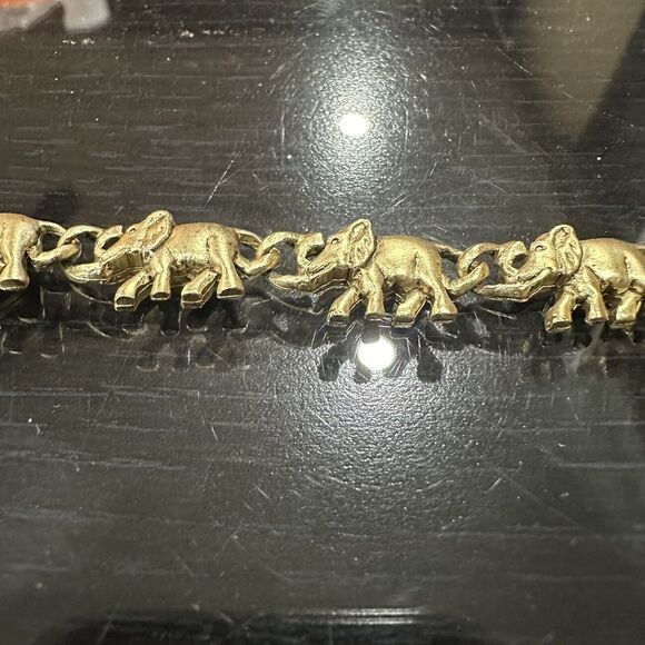 Carol For Eva Graham Elephant Earring Necklace Bracelet Set - Picture 5 of 6